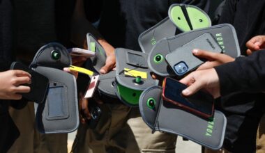 N.Y. launches website to find your school’s cellphone ban policy
