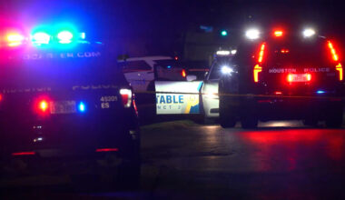 HPD: 2 men impersonating police shot, killed in southeast Houston