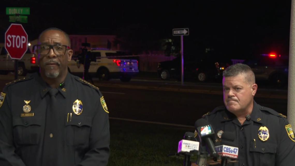 9 officers shoot, kill suspect barricaded in truck, JSO says