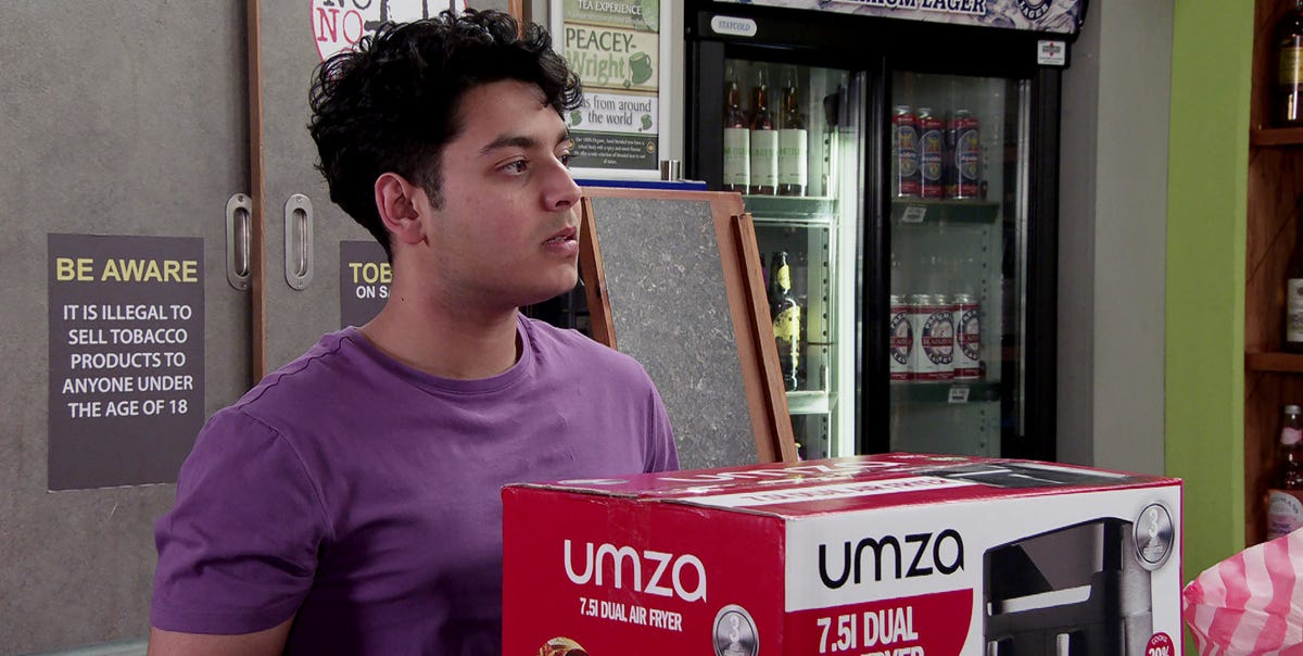 Key Coronation Street character vows to leave for good