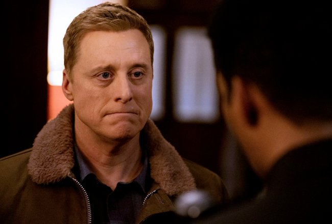 Alan Tudyk's Performance in 'Resident Alien' Series Finale Harry