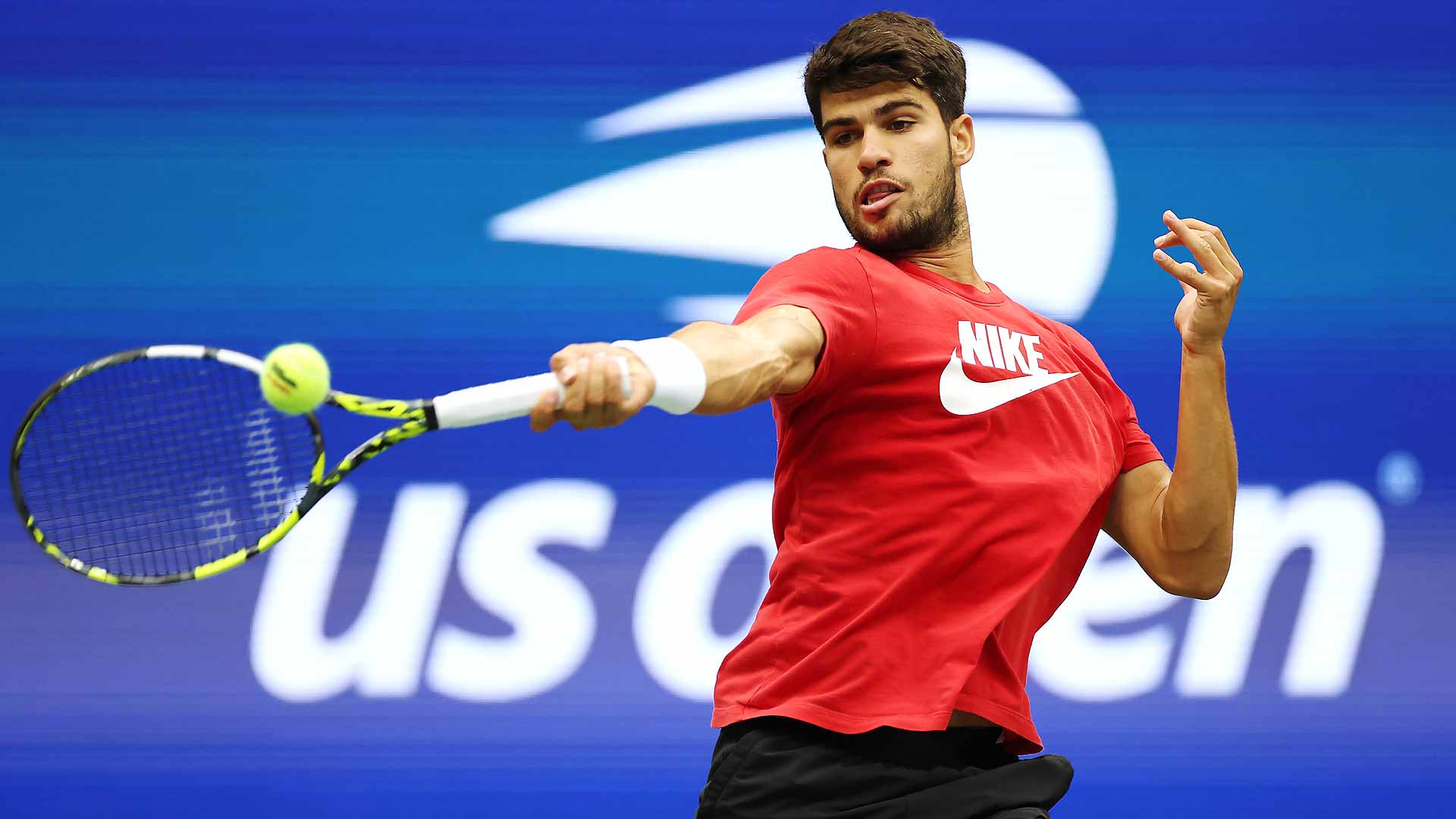 Carlos Alcaraz practises ahead of the 2025 US Open.