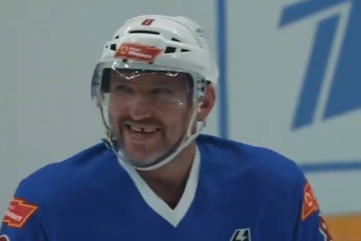 Alex Ovechkin argues with referees to give him an assist and threatens to hit Nail Yakupov while mic’d up during ‘Match of the Year’