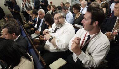 Mark Knoller, longtime CBS News correspondent, dies at 73