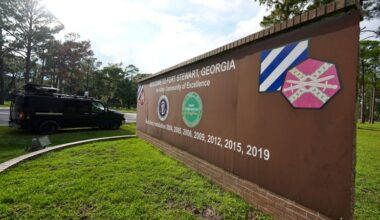 Live updates: Fort Stewart shooting; Army secretary to honor soldiers who subdued suspect