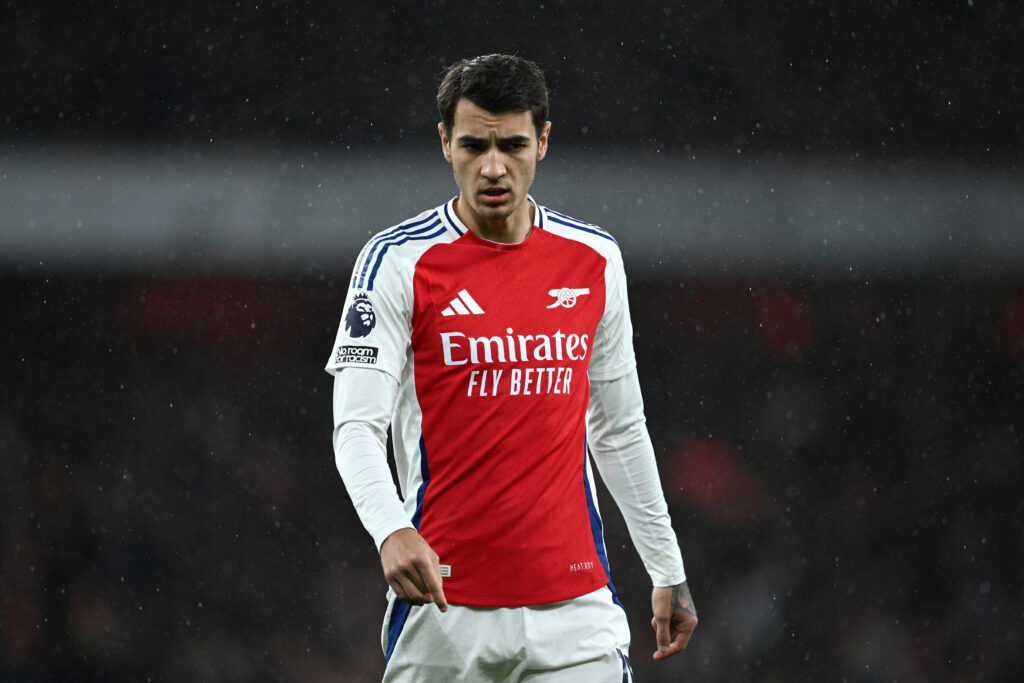 LONDON, ENGLAND - NOVEMBER 23: Jakub Kiwior of Arsenal during the Premier League match between Arsenal FC and Nottingham Forest FC at Emirates Stadium on November 23, 2024 in London, England. (Photo by Justin Setterfield/Getty Images)