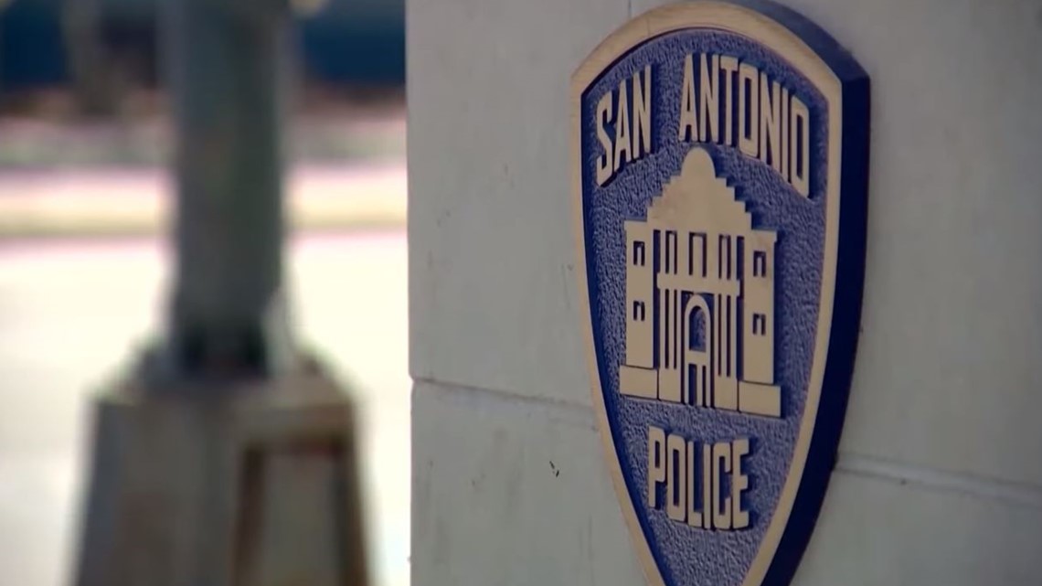 Texas officer suspended without pay for ignoring order