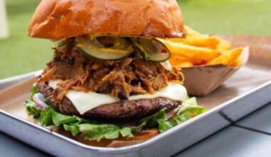 12 San Antonio chefs battle it out in annual Burger Showdown