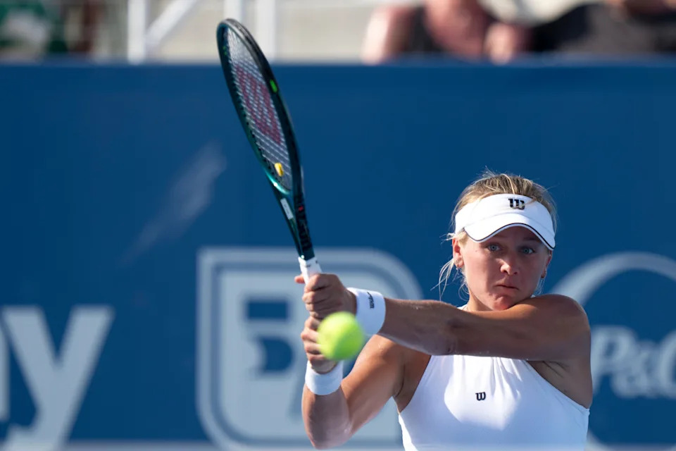 Peyton Stearns, of the United States, returns to Anna Kalinskaya, of Russia, during the Cincinnati Open at the Lindner Family Tennis Center in Mason, Ohio, on Aug. 9, 2025.