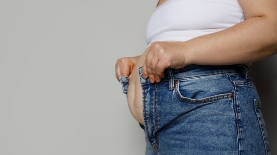 Bloating can be reduced by prioritising fibre-rich foods.(Shutterstock)