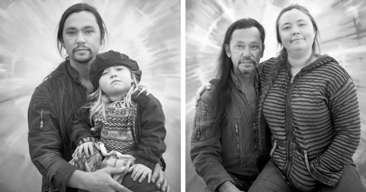 Photographer Tracks Down 'Deadheads' 30 Years His Original Portraits