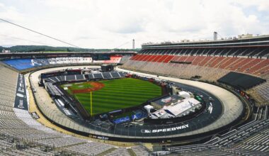 MLB Speedway Classic: Tim McGraw, Pitbull, NASCAR Pit Crews Get Things Going