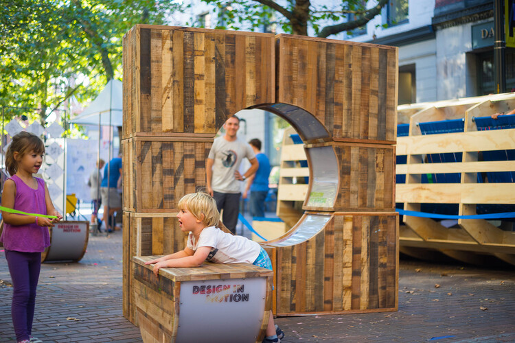 Building Cities for Children: Streets That Slow Down, Play, and Teach - Image 6 of 9