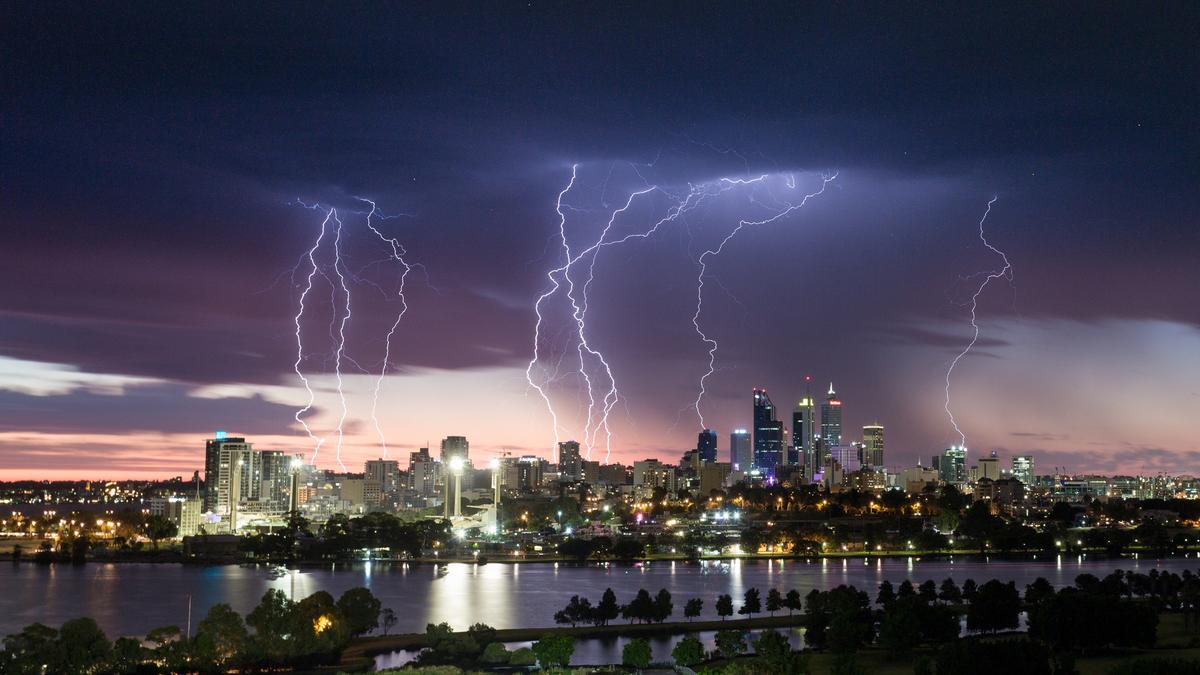 WA weather: Severe weather warning issued, storms set to hit Bunbury, Busselton, Mandurah, Dunsborough