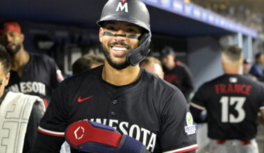 Astros Acquire Carlos Correa - MLB Trade Rumors