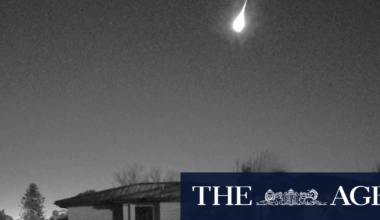 Meteor lights up the sky across Victoria