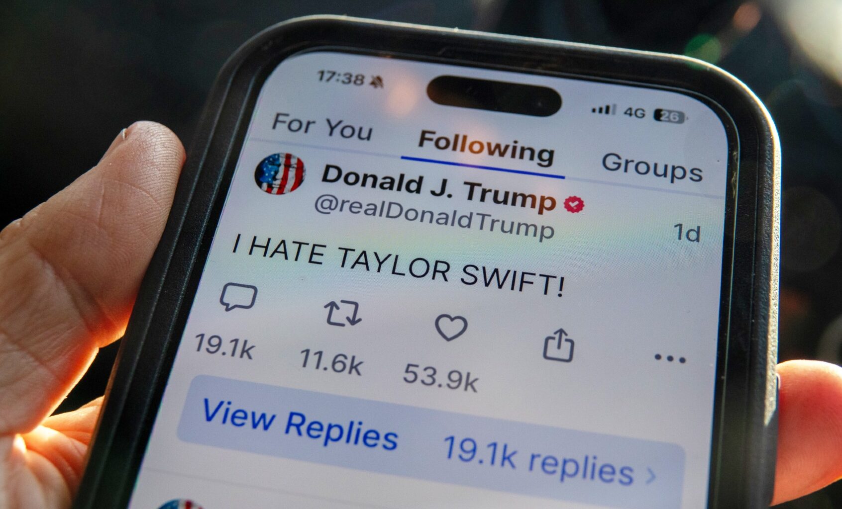 Donald Trump reacts to Taylor Swift publicly endorsing Kamala Harris (Anna Barclay/Getty Images)