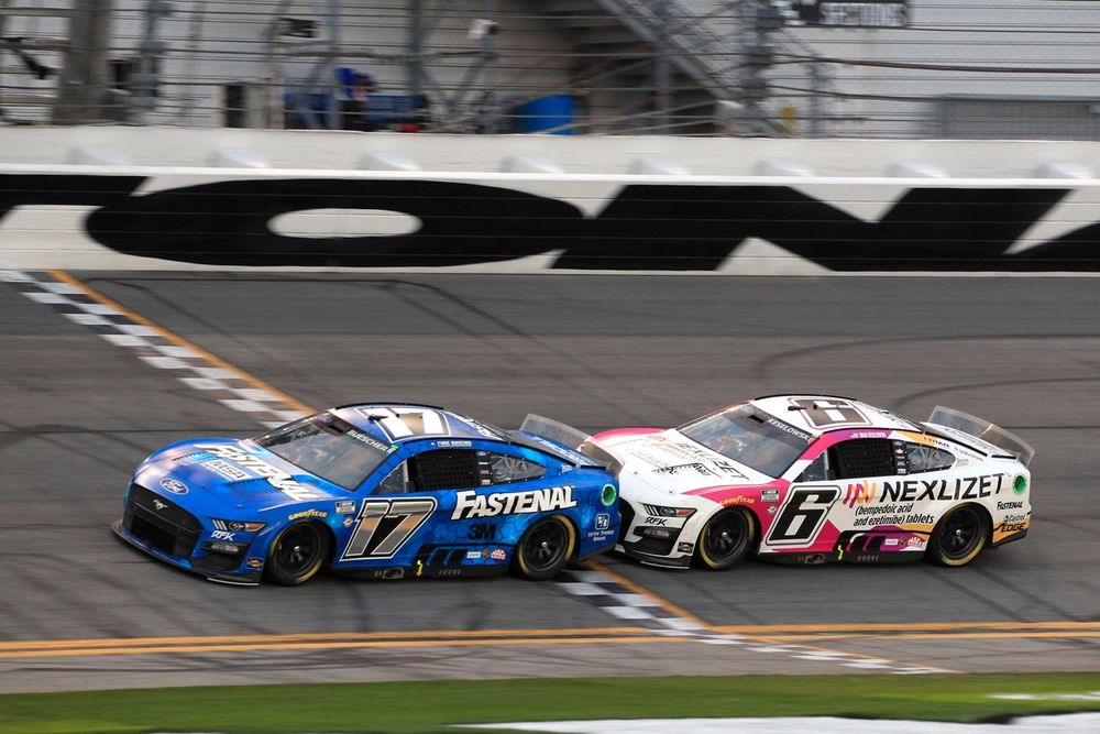 Chris Buescher, RFK Racing Ford; Brad Keselowski, RFK Racing Ford