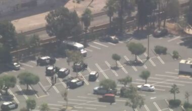 Pursuit leads to standoff in LA Costco parking lot – NBC Los Angeles
