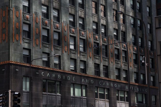 The Carbide & Carbon Building in Chicago's Loop, July 29, 2025. (Eileen T. Meslar/Chicago Tribune)
