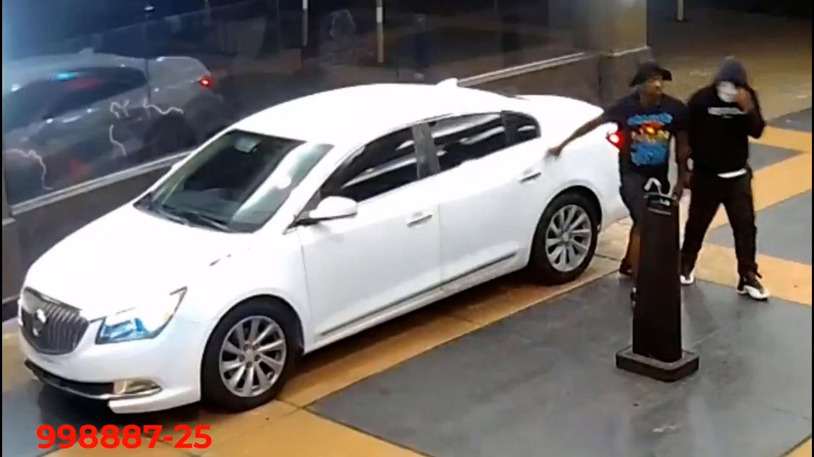 Violent hotel robbery in the Galleria area caught on camera