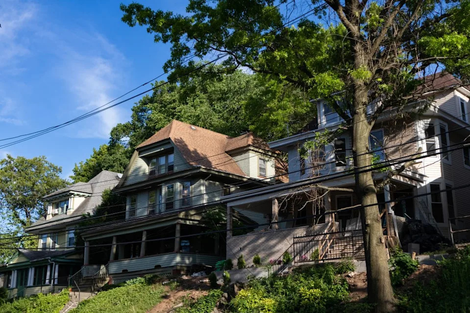 “You’ve got great communities; beautiful, tree-lined streets – all for a great price,” Staten Island realtor Tom Crimmins said about the borough. James – stock.adobe.com