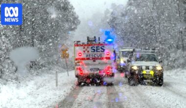Woman missing amid floods and heavy snow in NSW Hunter, New England and Mid North Coast