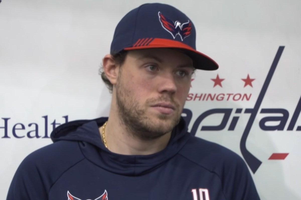 Capitals Russians gave Daniel Sprong advice about which KHL team to sign with