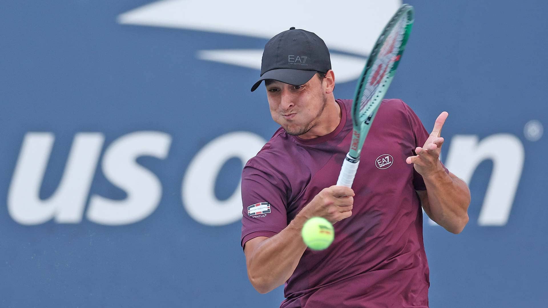 Luciano Darderi in action during his second-round victory against Eliot Spizzirri at the US Open.