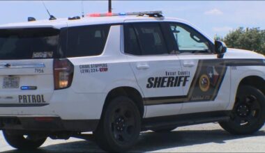 1 dead after head-on crash east of San Antonio, authorities say