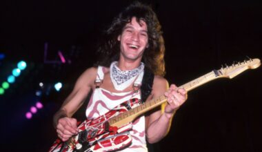Eddie Van Halen's 1982 Guitar to Be Auctioned 5 Years After Death