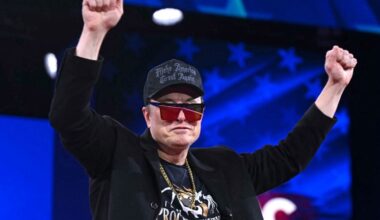 Elon Musk Randomly Drops in on Small Town; Reminds Everyone He Is Still Canadian