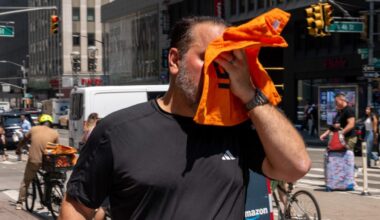 An ongoing extreme heat warning for metro Phoenix has been extended through the weekend....