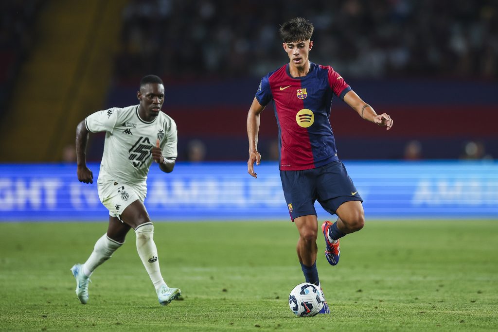 BARCELONA, SPAIN - AUGUST 12: Marc Bernal of FC Barcelona controls the ball during the Joan Gamper Trophy match between FC Barcelona and AS Monaco at Estadi Olimpic Lluis Companys on August 12, 2024 in Barcelona, Spain. (Photo by Eric Alonso/Getty Images)