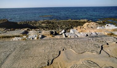 how earthquakes and tsunamis shook ancient Greece and Rome