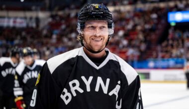Nicklas Backstrom honored with tribute during Brynäs’ annual ‘Black and White’ game: ‘If I hadn’t played the match right after, I probably would have shed a few tears’