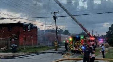 At least 5 displaced after vacant building fire damages neighboring structure, Dallas Fire-Rescue says