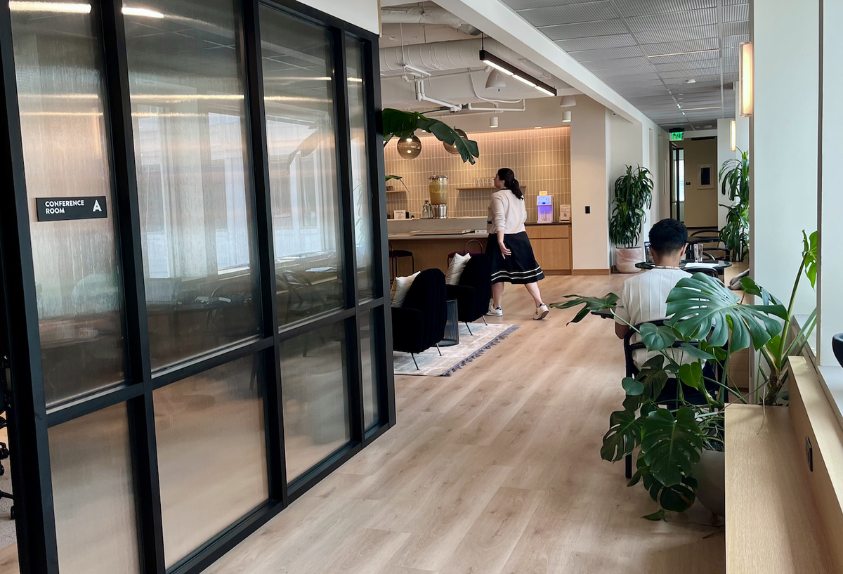 Manhattan's Coworking Market Shrinks For The First Time