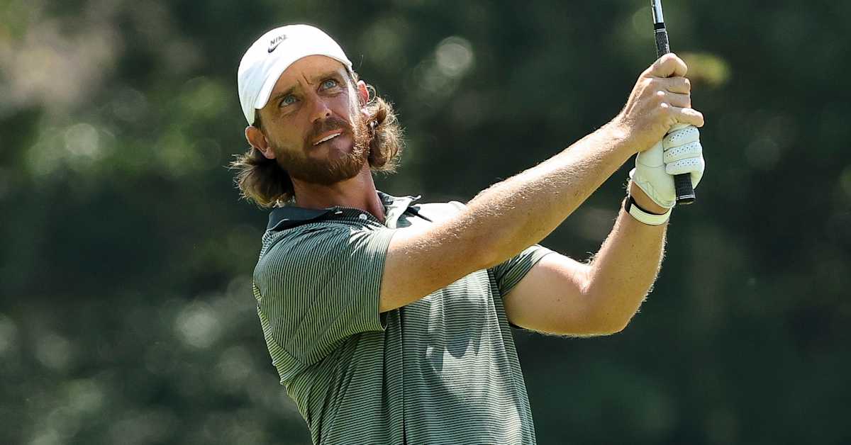 Tommy Fleetwood clings to one-shot lead in Memphis as Scottie Scheffler lurks