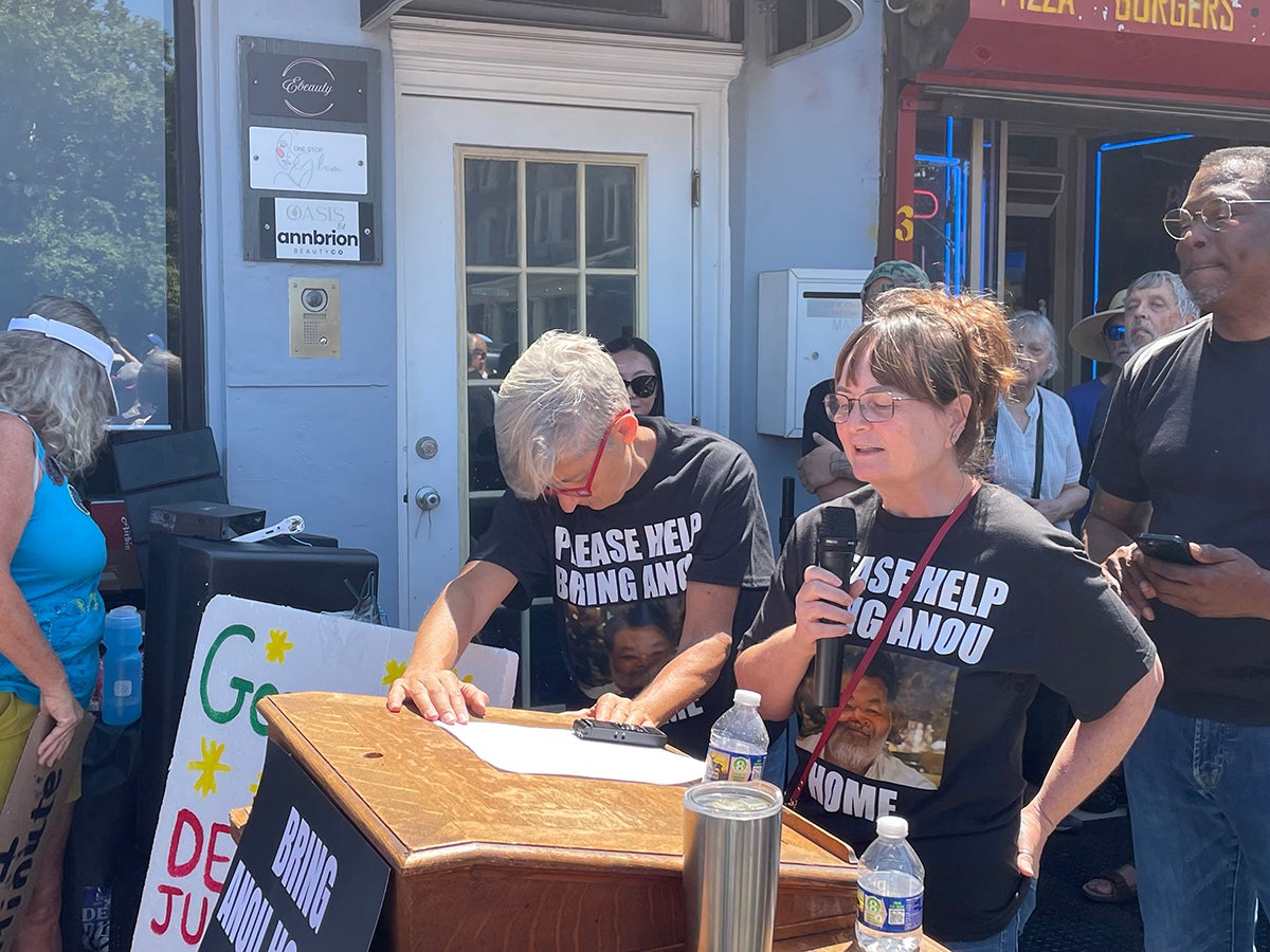 Hundreds rally in support of Germantown cafe owner held by ICE