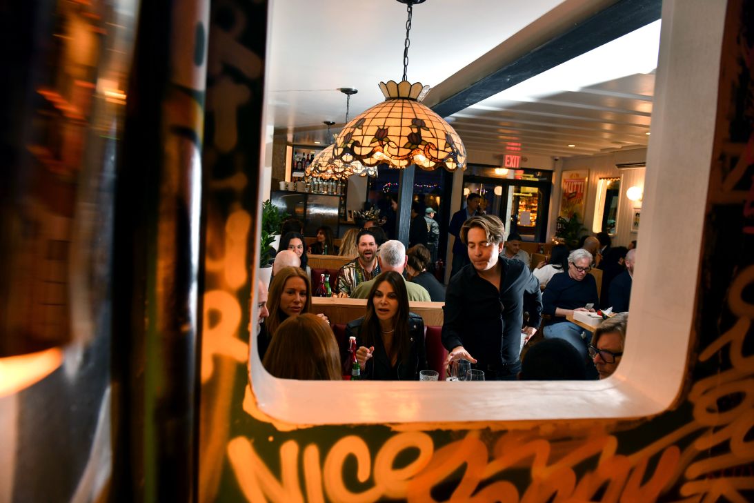 Arthur & Sons has red-sauce menu evoking a classic '90s New York Italian feel.