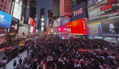 Times Square shooting leaves three injured, suspect detained