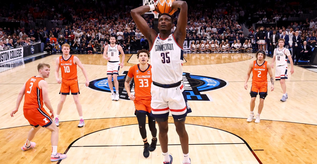 Illinois officially announces UCONN series