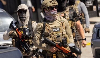 Federal appeals court upholds ban on immigration raids in LA