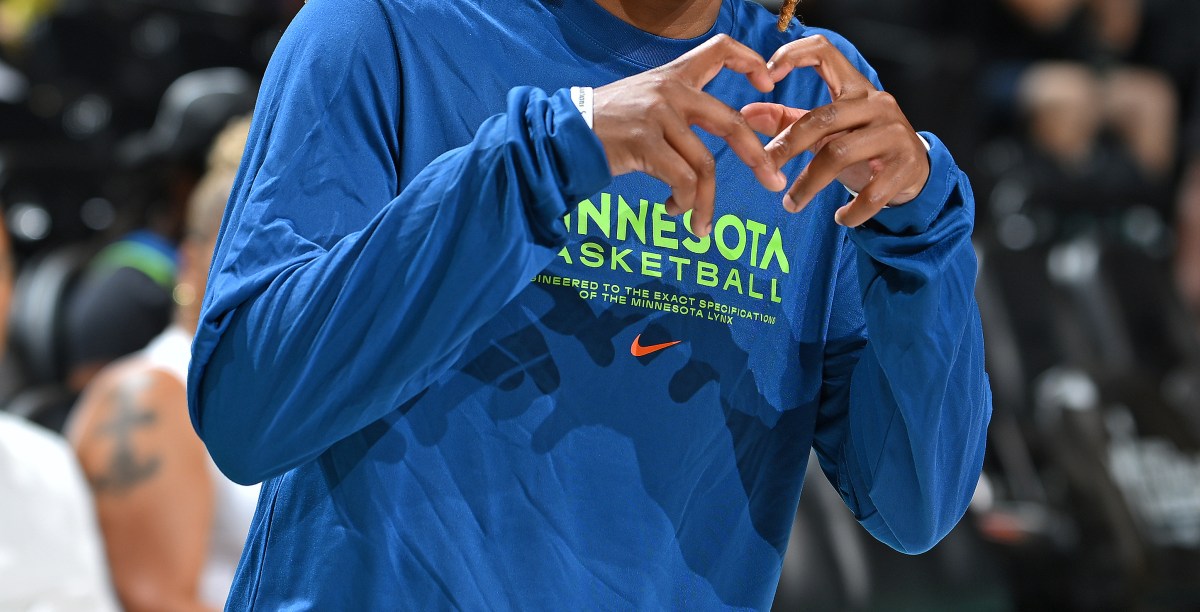 Jaylyn Sherrod signs with Minnesota Lynx