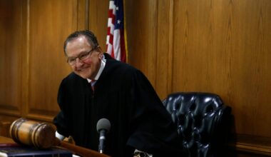 Judge Frank Caprio, known for his compassion in Rhode Island court, dies at 88