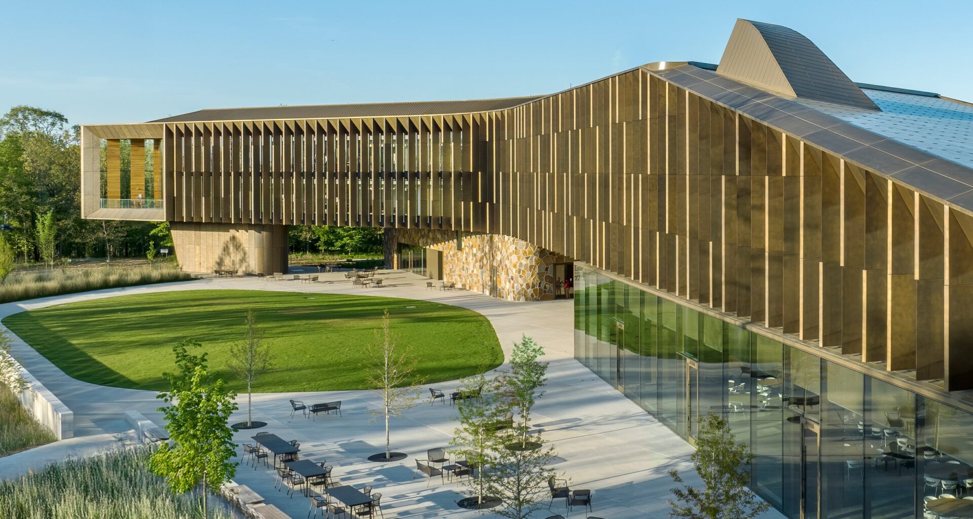 Giraffe stone wraps nonprofit building in Arkansas by Marlon Blackwell