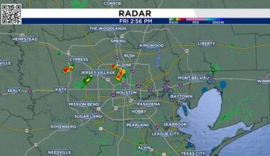 Tropical downpours flaring up in Houston area