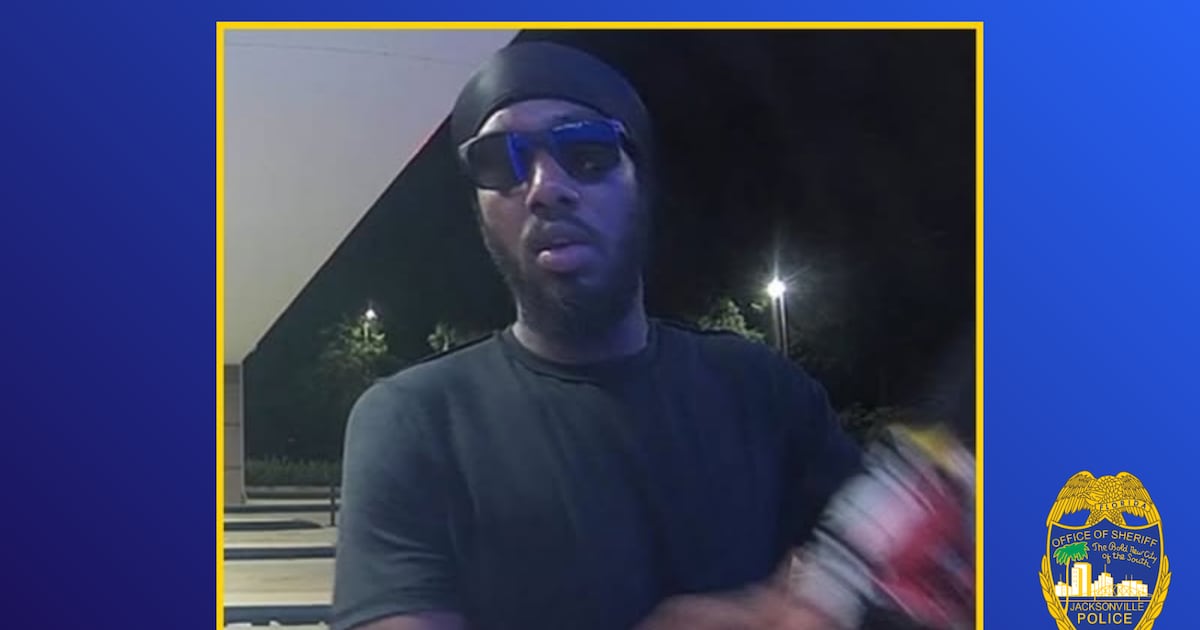 Jacksonville Sheriff’s Office seeks man who tried to smash ATM with brick on San Jose Boulevard – Action News Jax