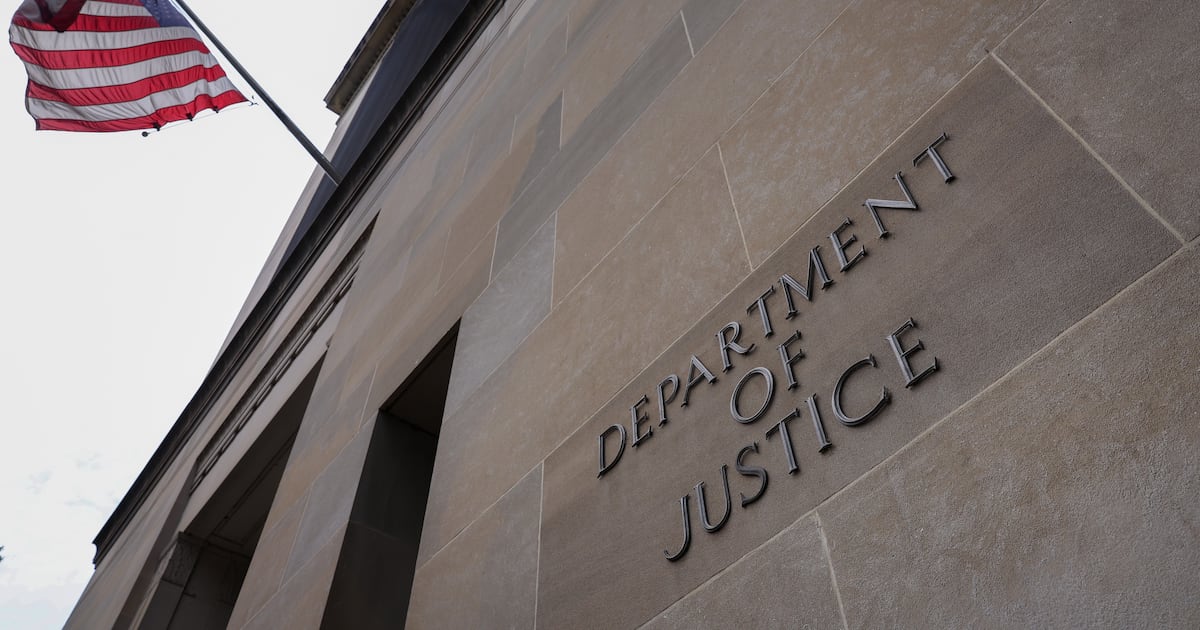 Jacksonville ‘Tax Genie’ pleads guilty to falsifying hundreds of tax returns – Action News Jax